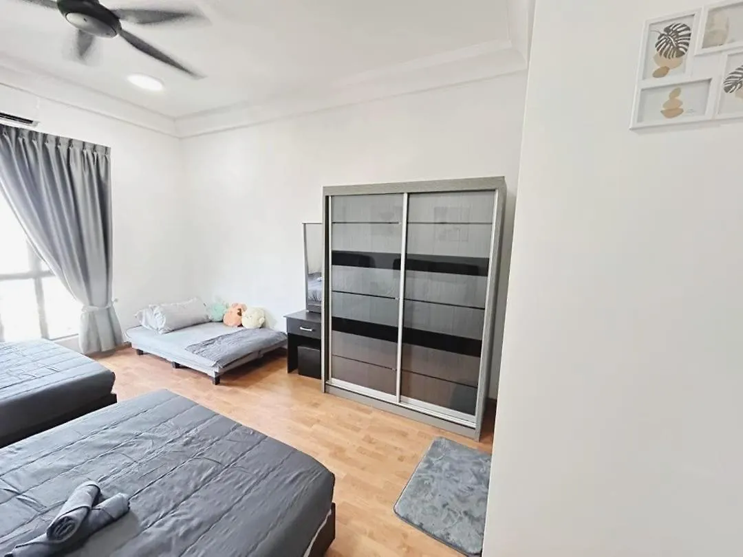 Next To Paradigm Mall Escape Jb,3Br, Up To 10 Person, 新山 0*,