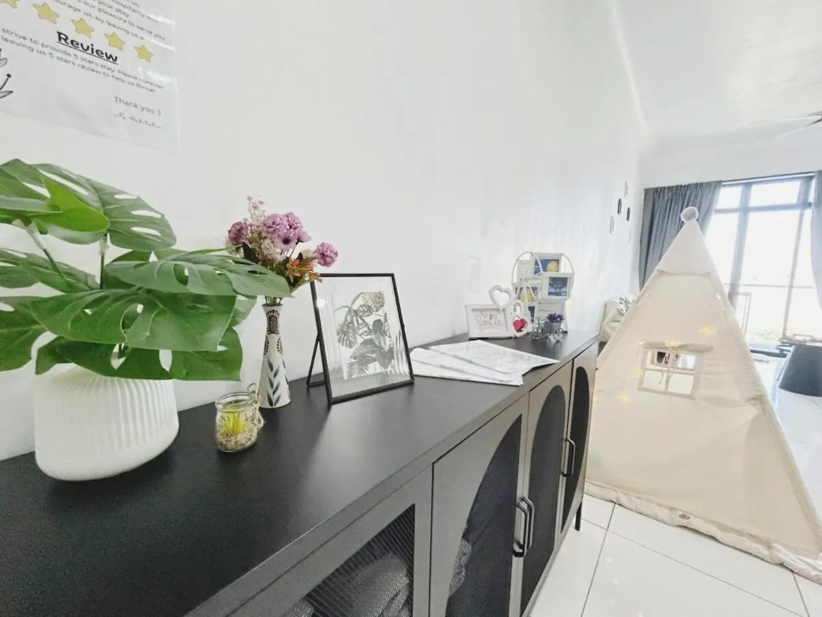 Next To Paradigm Mall Escape Jb,3Br, Up To 10 Person, 新山 0*,