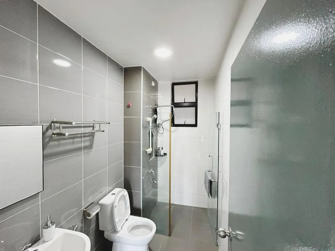 Next To Paradigm Mall Escape Jb,3Br, Up To 10 Person, 新山